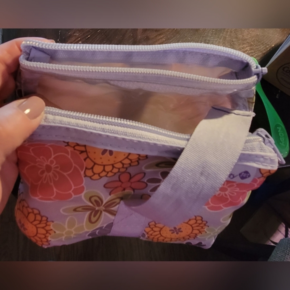 BABY Items Nuby Grip Silicone Food Tray, Kate Quinn Soft Rattle, Storage Bag - Picture 11 of 16